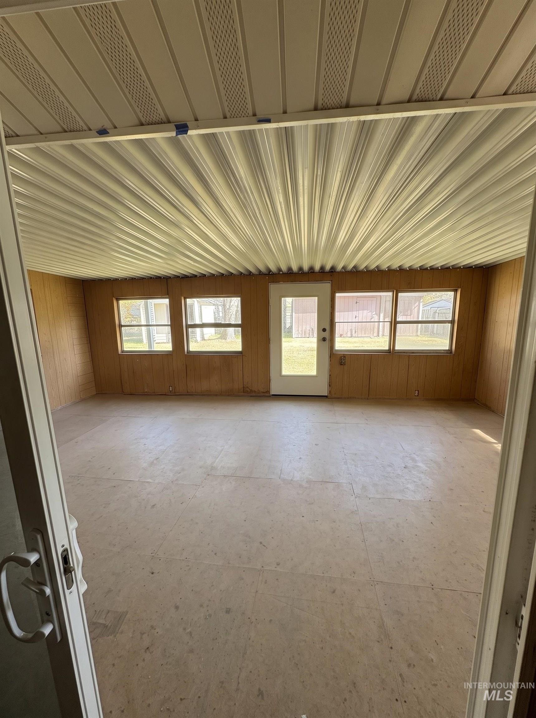 2708 N Redway Rd Property Photo 10