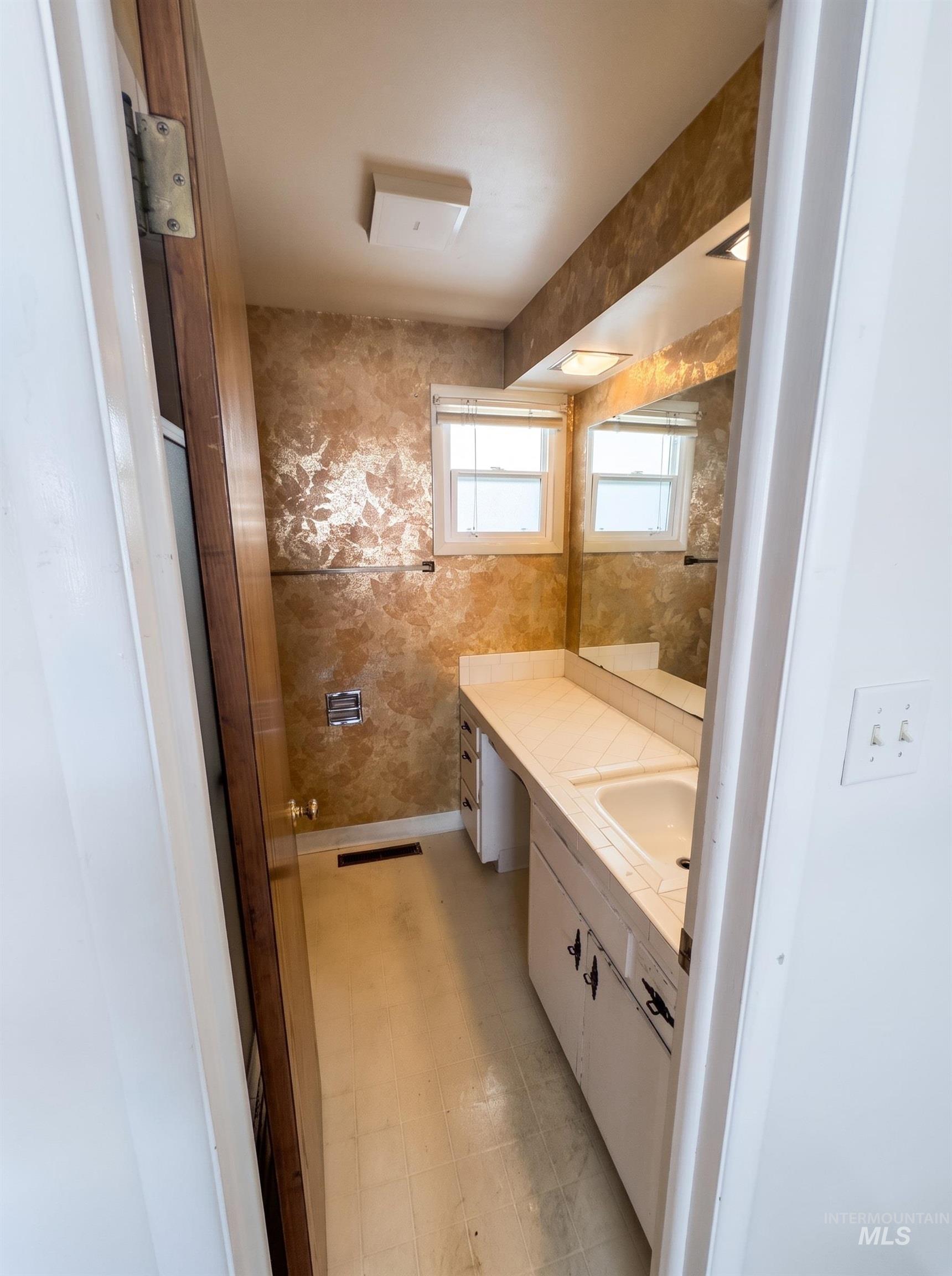 2708 N Redway Rd Property Photo 15