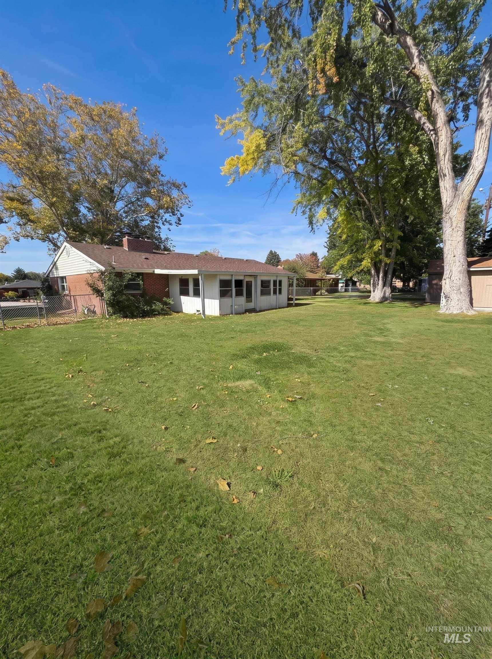 2708 N Redway Rd Property Photo 20