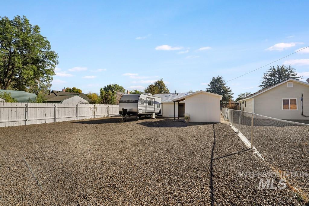 837 N 8th E Property Photo 22
