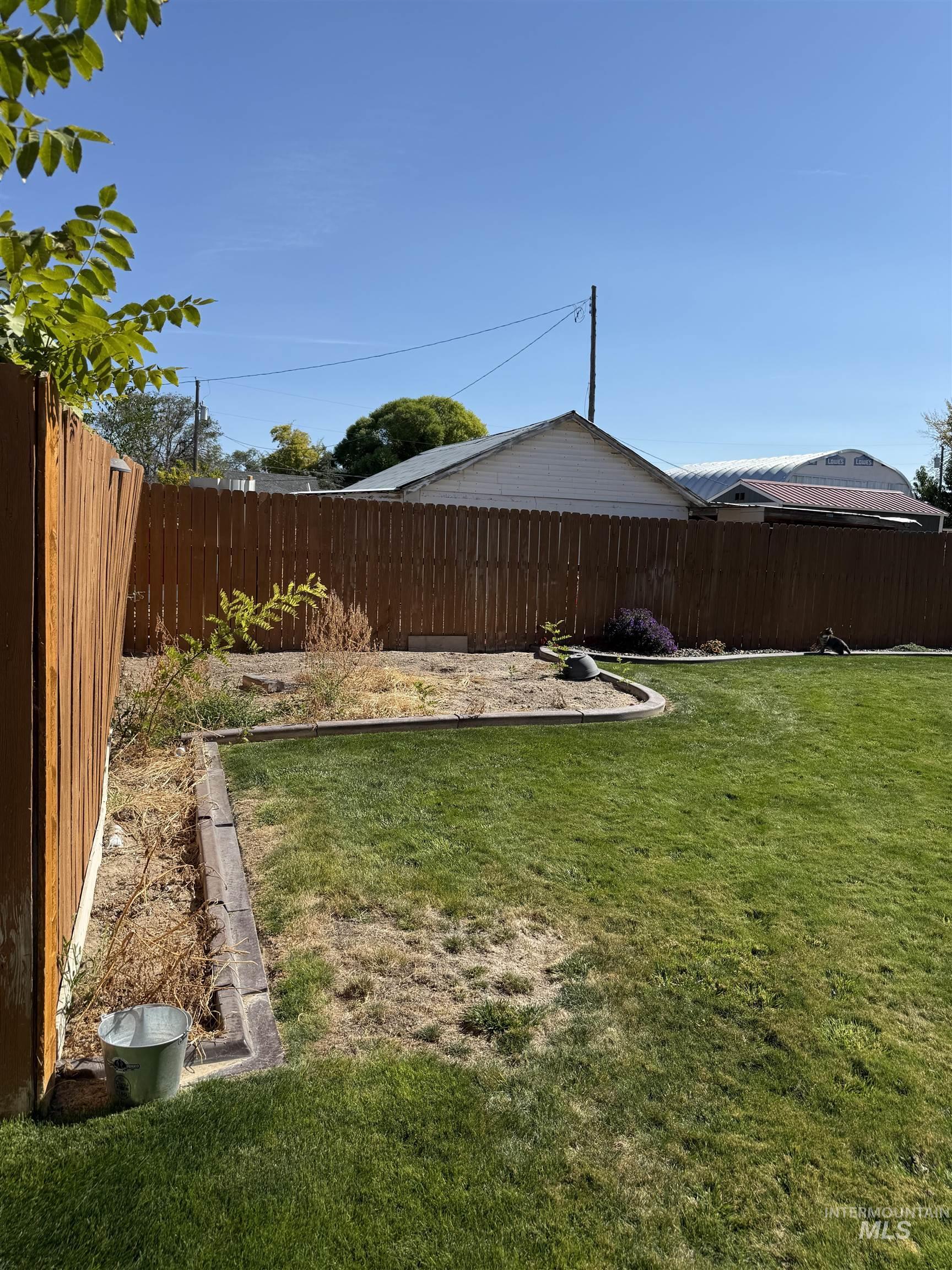 931 Applewood Dr. Property Photo 36