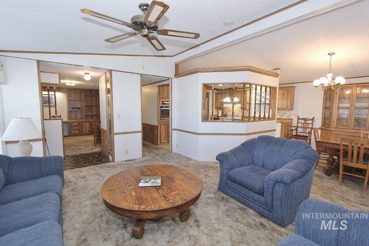 1907 W Flamingo Ave. Property Photo 4