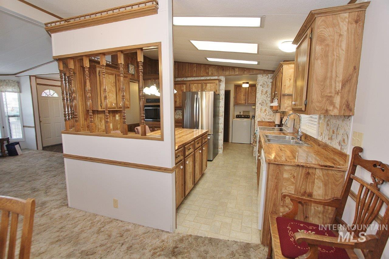 1907 W Flamingo Ave. Property Photo 7