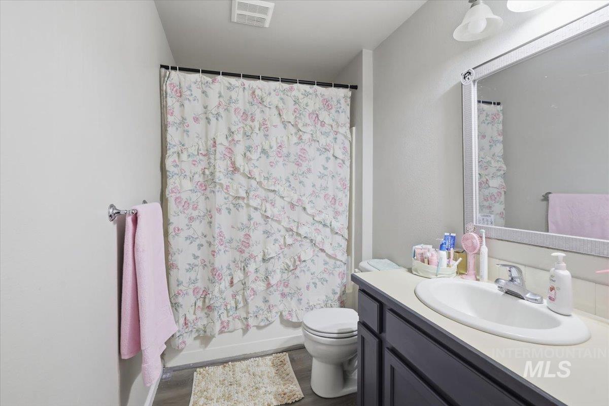 10042 W Garverdale Ln Property Photo 38