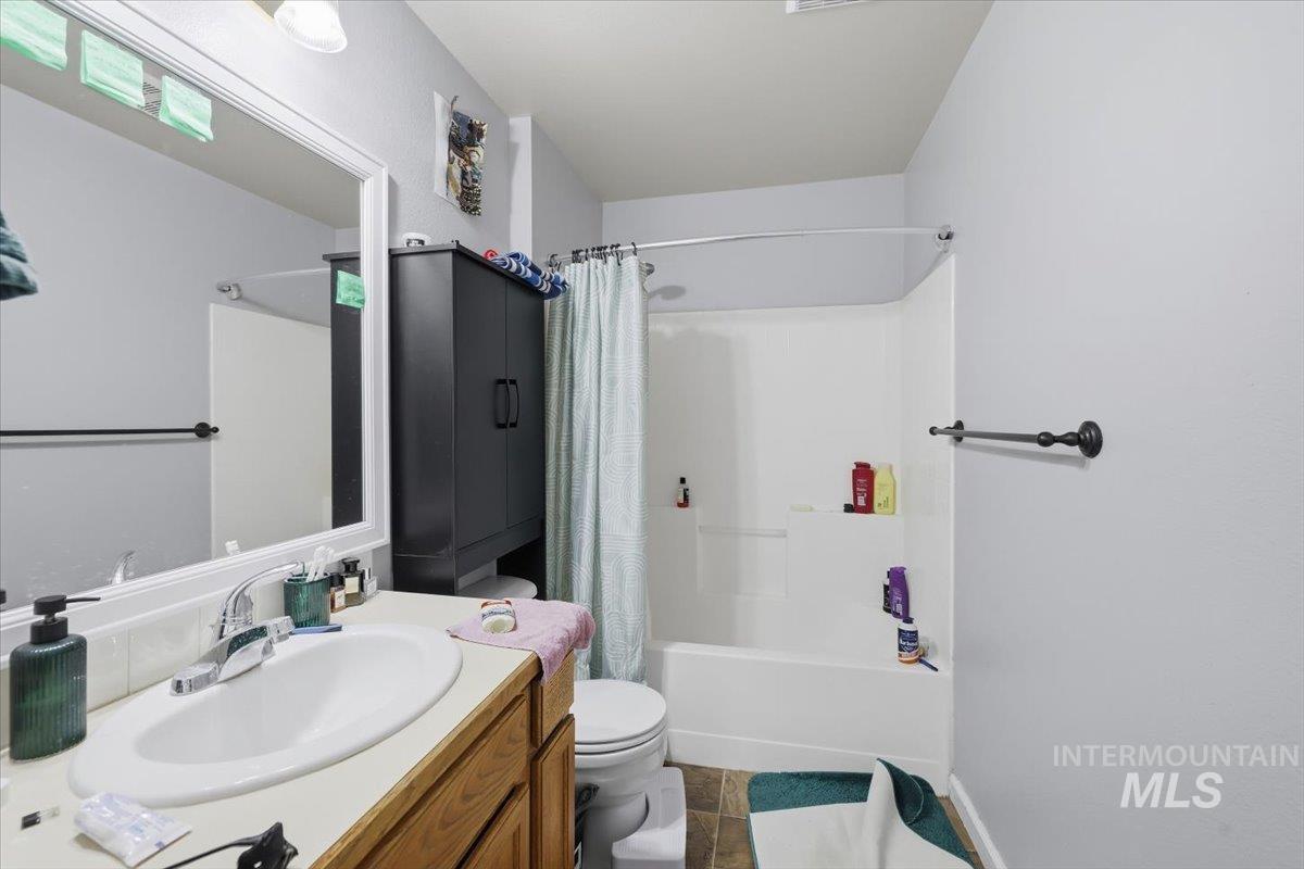 10042 W Garverdale Ln Property Photo 39