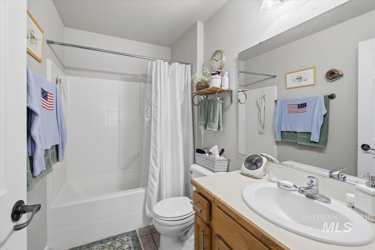 10042 W Garverdale Ln Property Photo 41