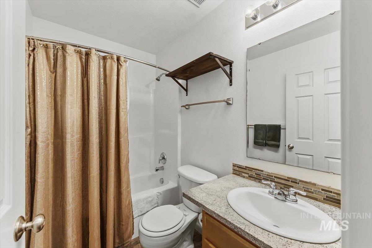 233 W Lava Falls Dr Property Photo 32
