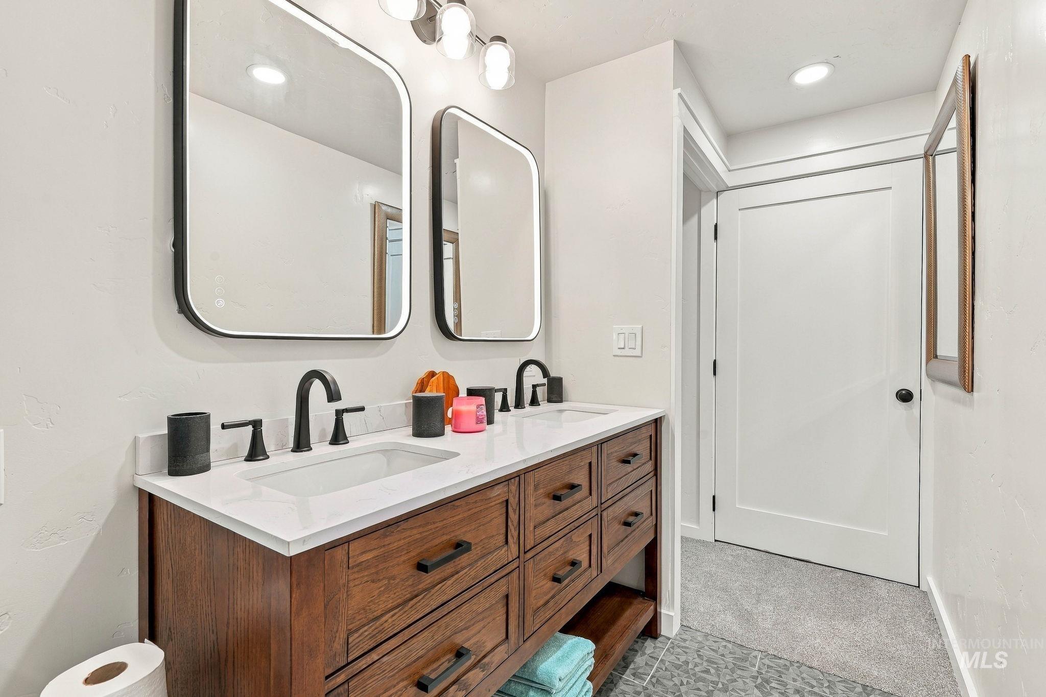 774 N Stierman Way Property Photo 35