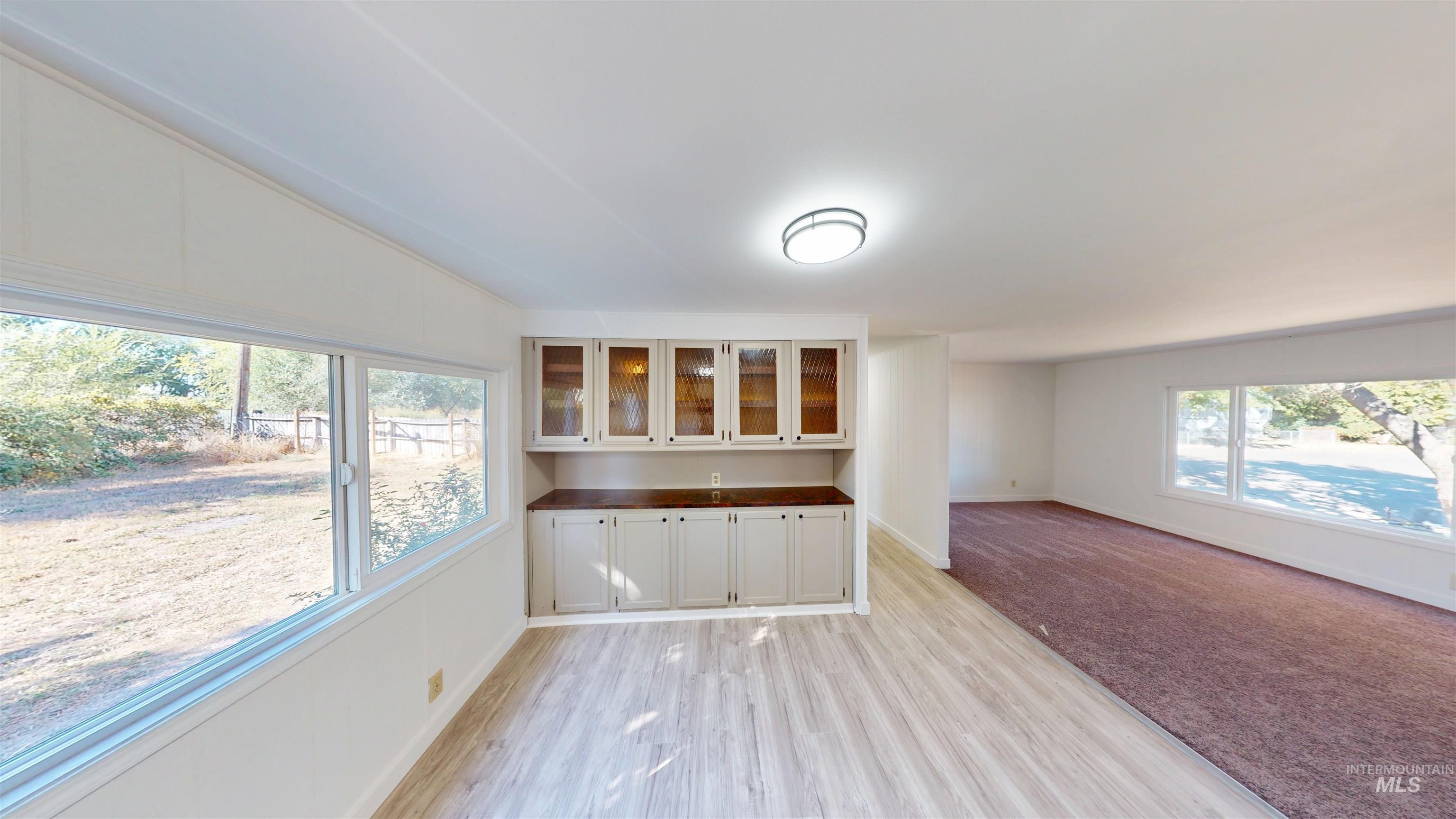 916 Victoria Property Photo 10