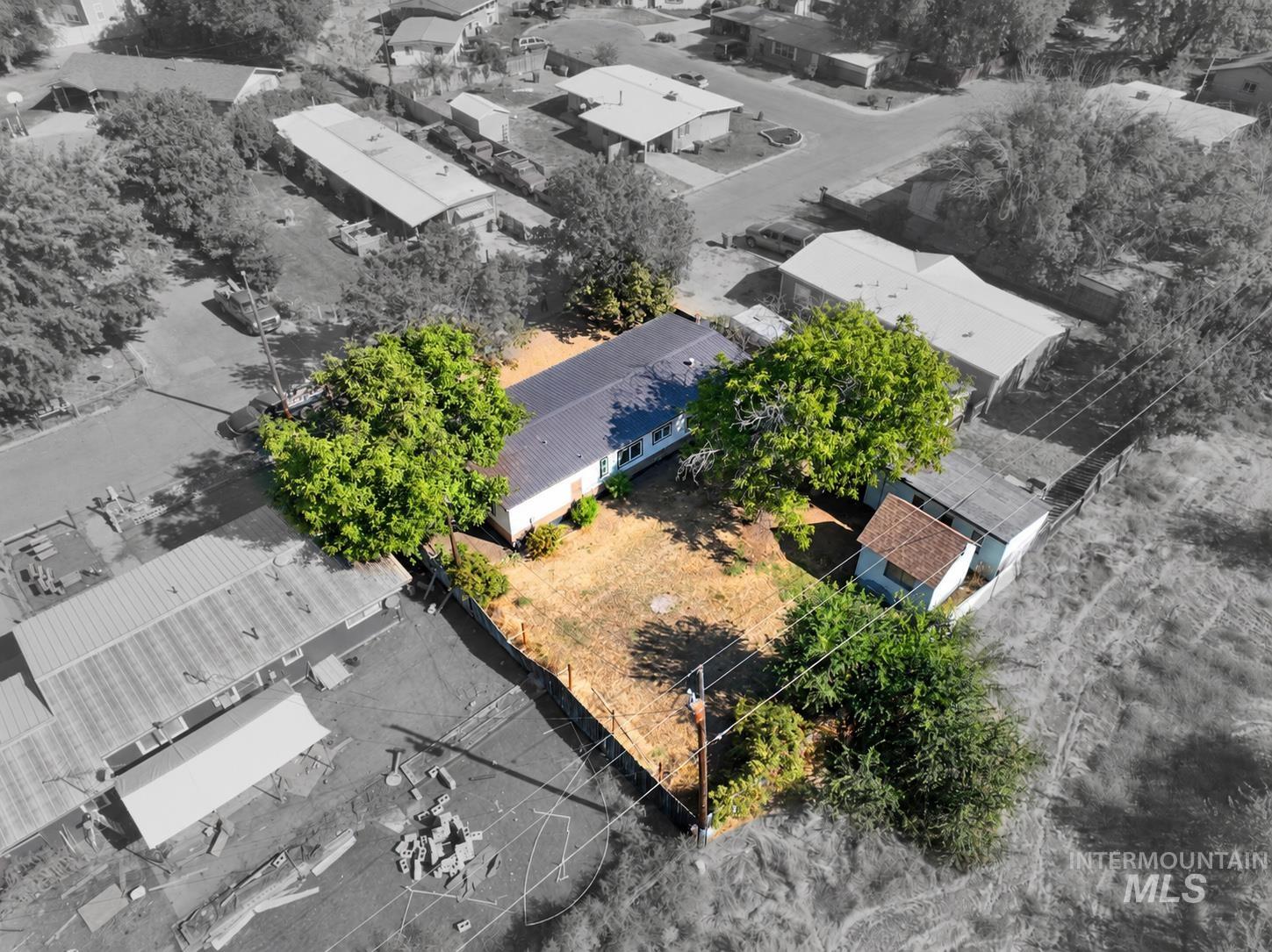916 Victoria Property Photo 20