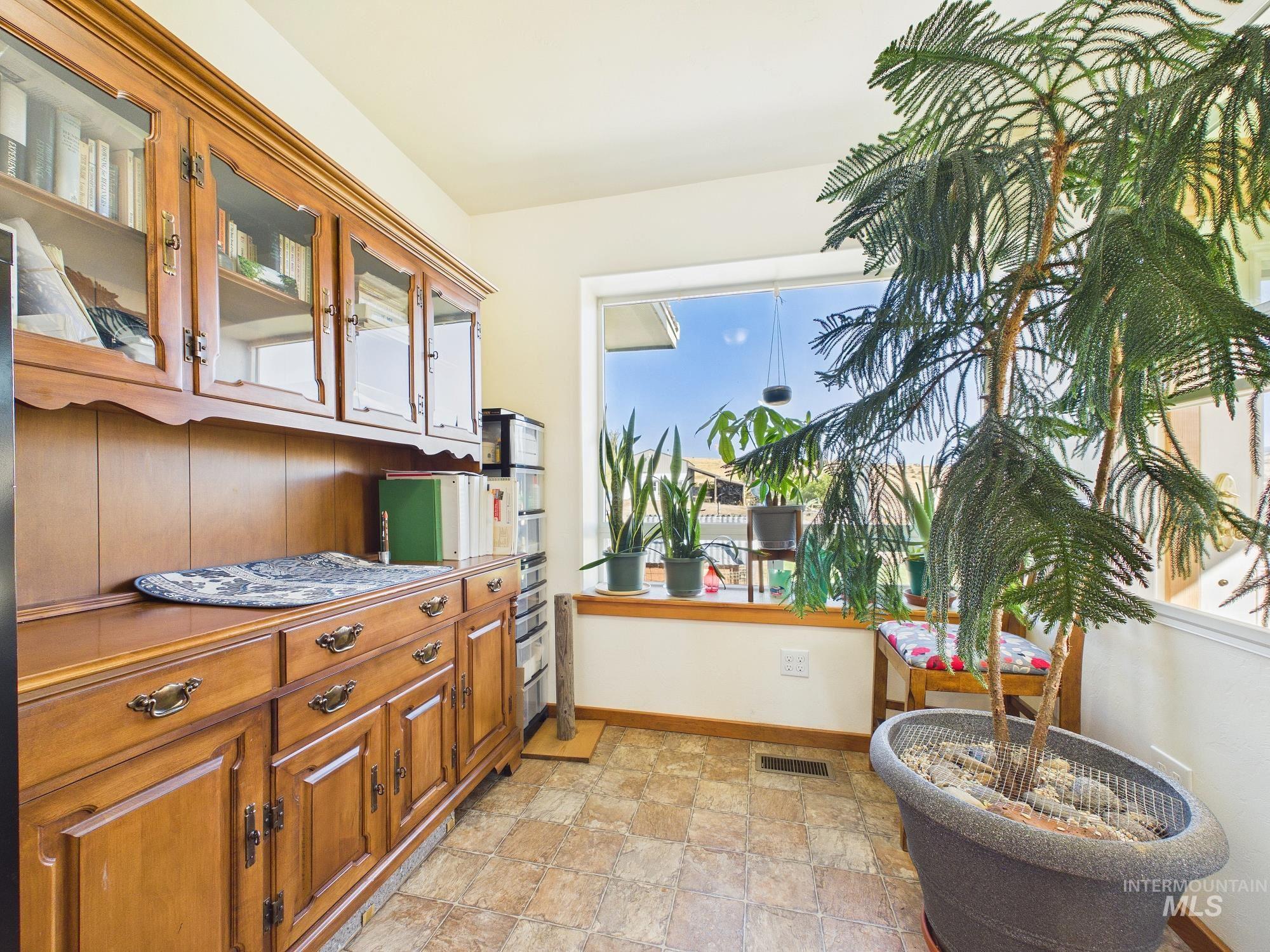 22625 Baldwin Ln Property Photo 5