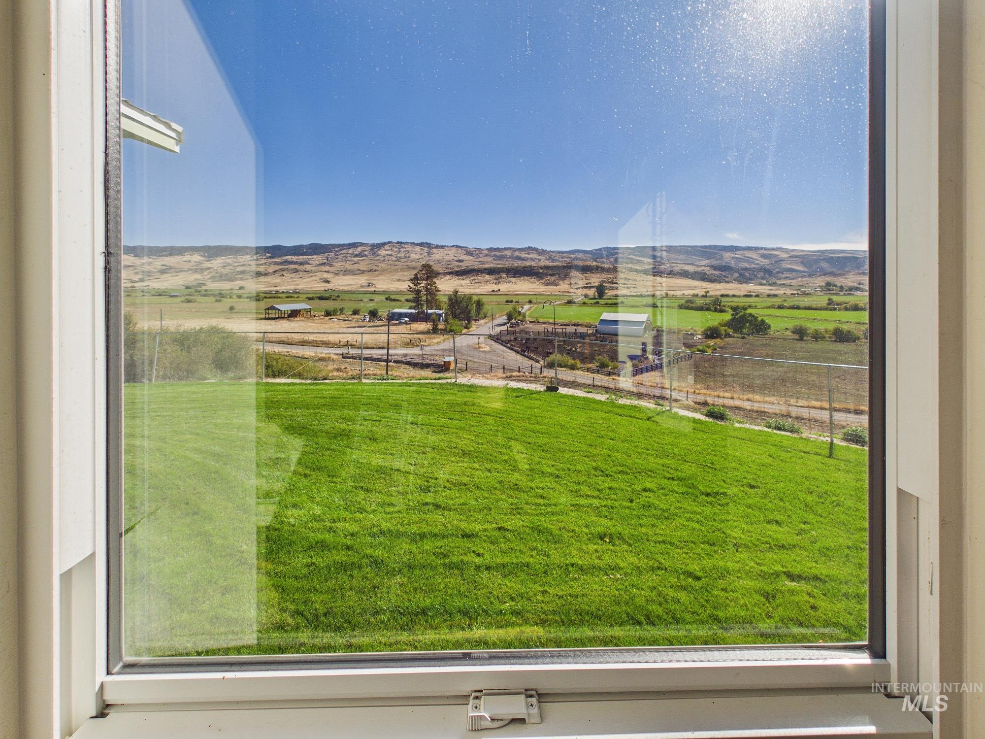 22625 Baldwin Ln Property Photo 8