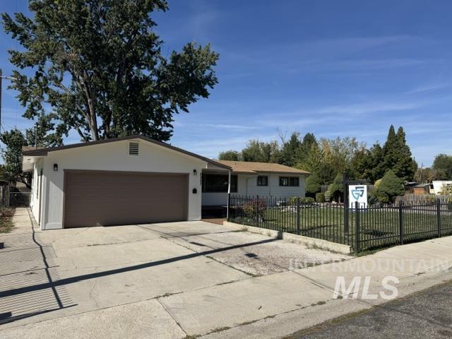 2307 S Columbus St Property Photo 1