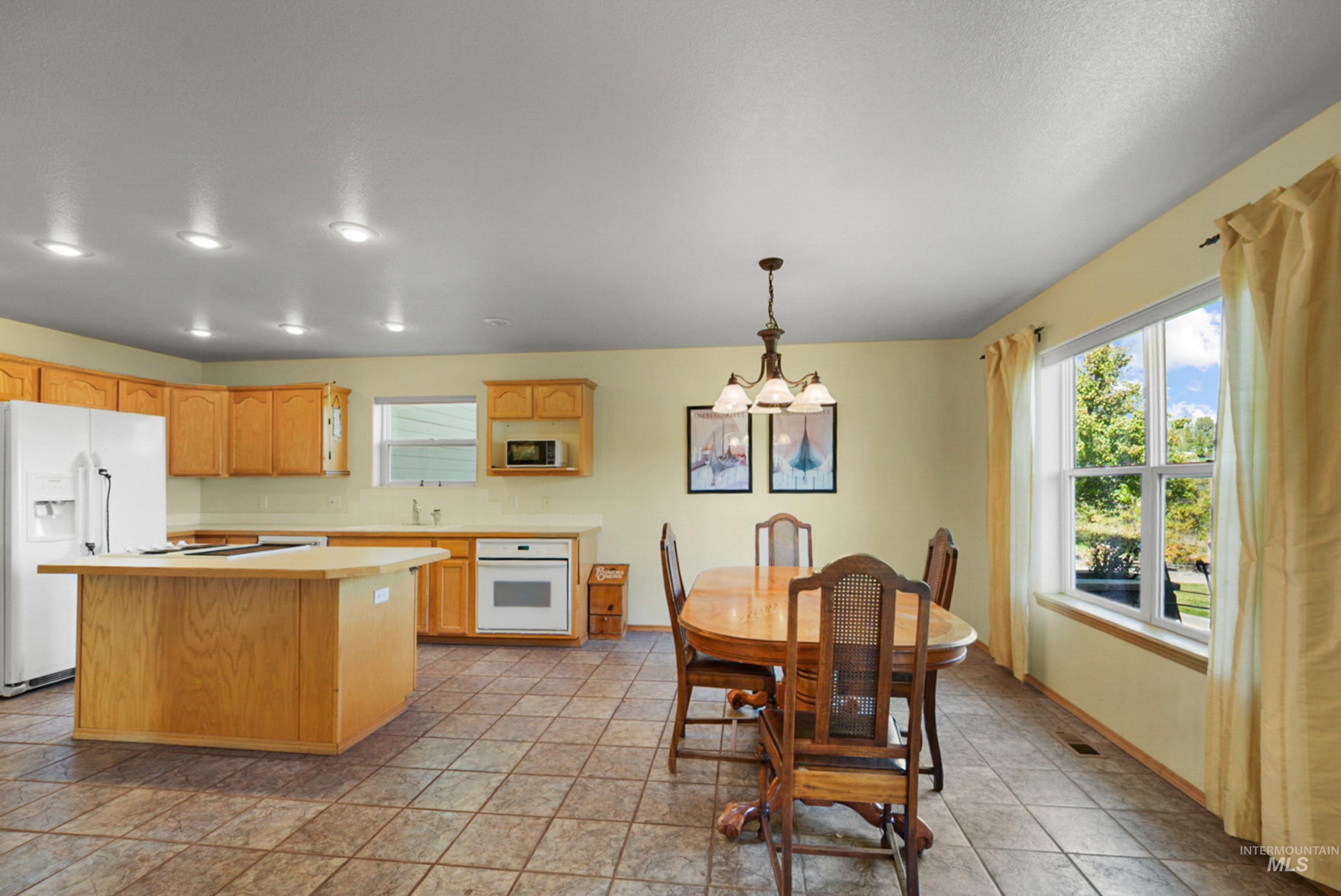 796 Panorama Drive Property Photo 14