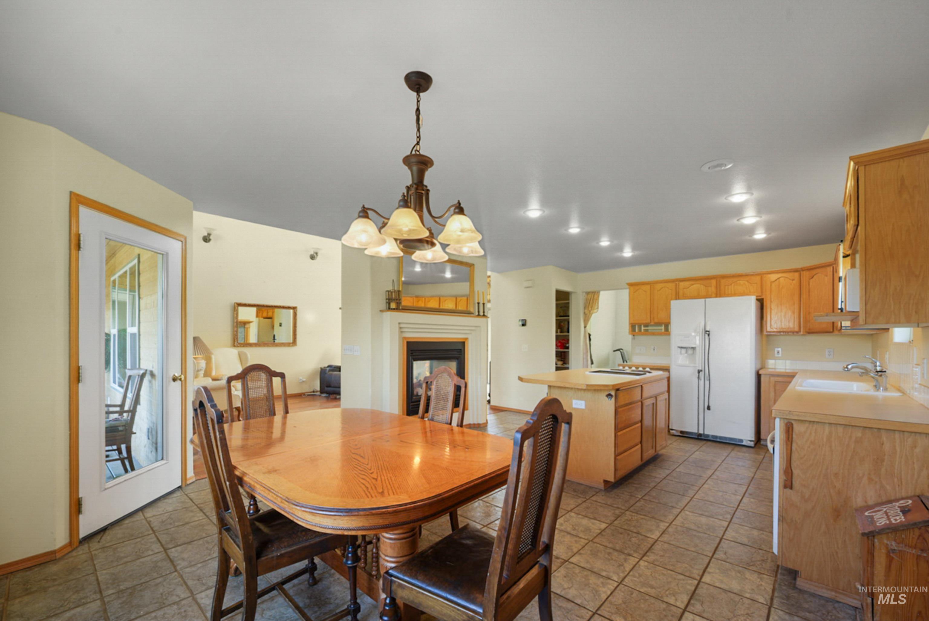 796 Panorama Drive Property Photo 15