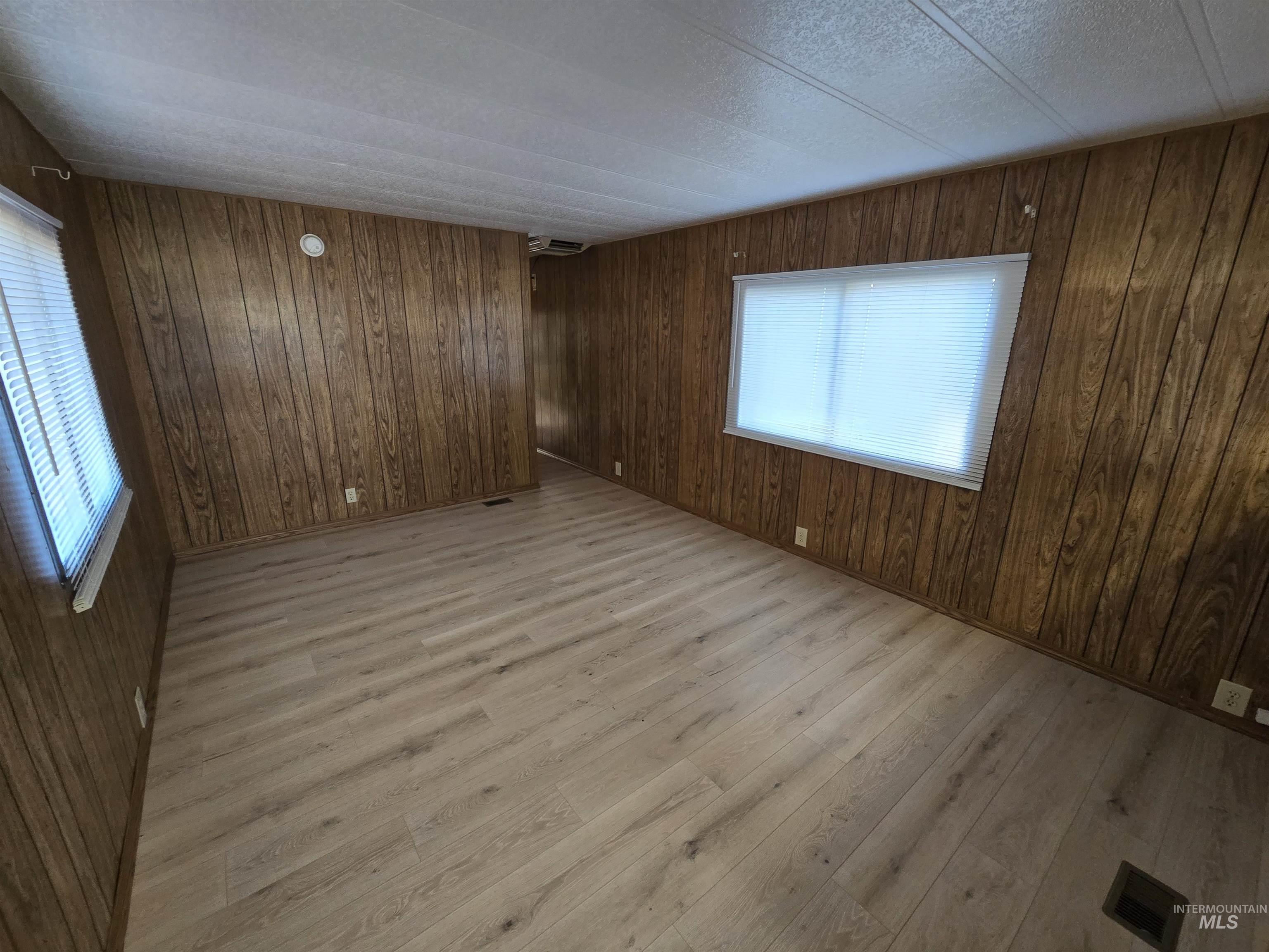 198 South Hills Road Property Photo 6