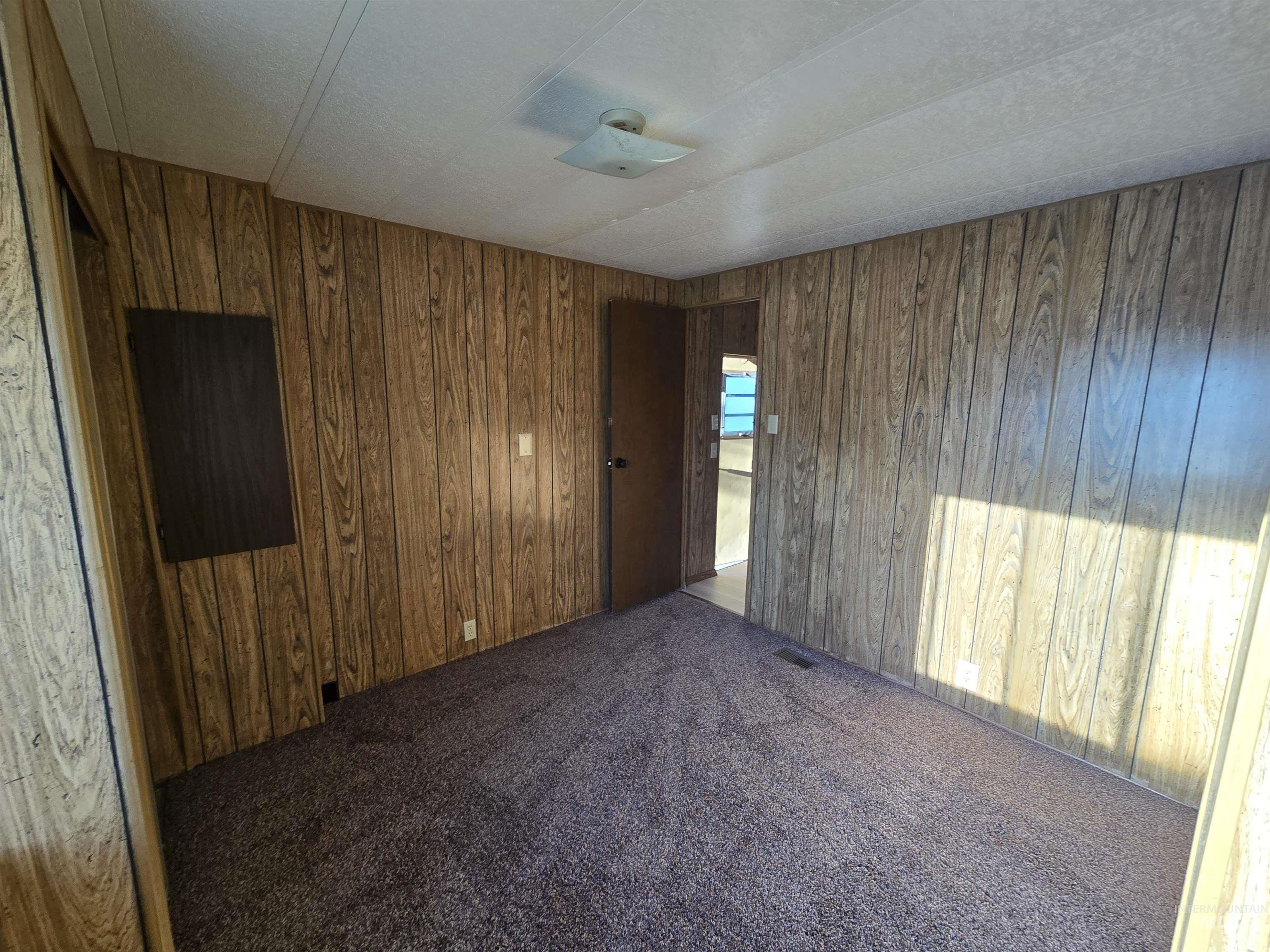198 South Hills Road Property Photo 11