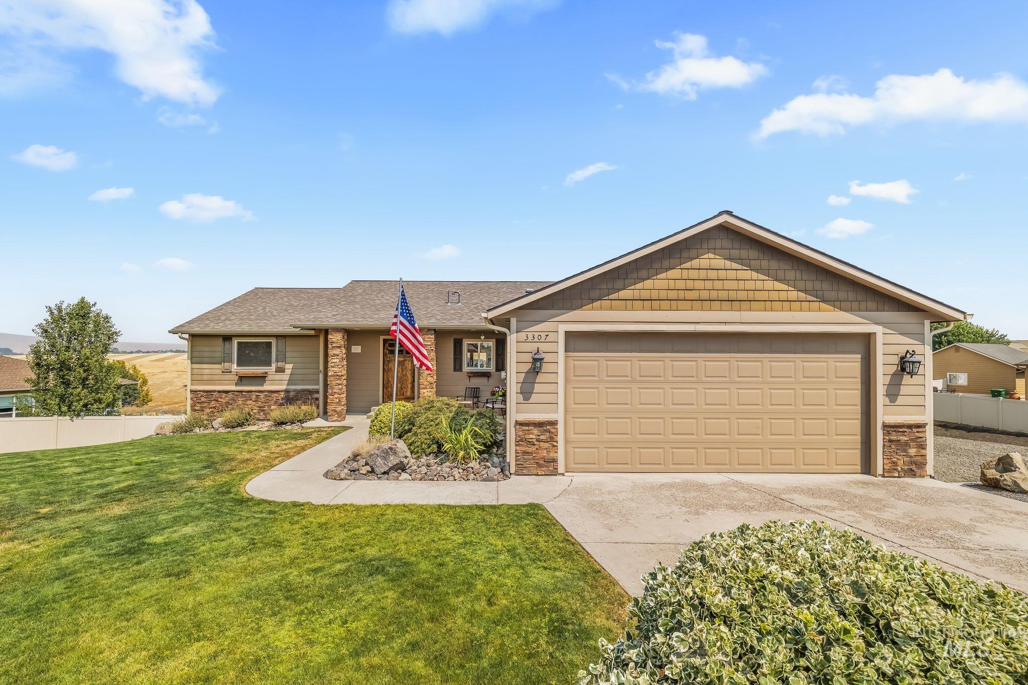 3307 18th Street Property Photo 1