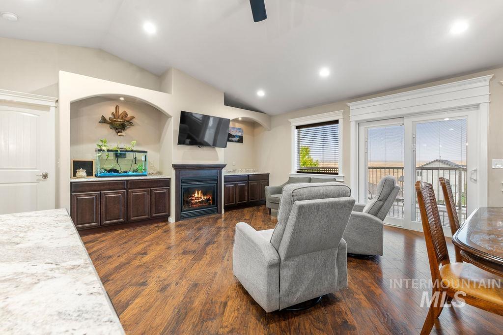 3307 18th Street Property Photo 8