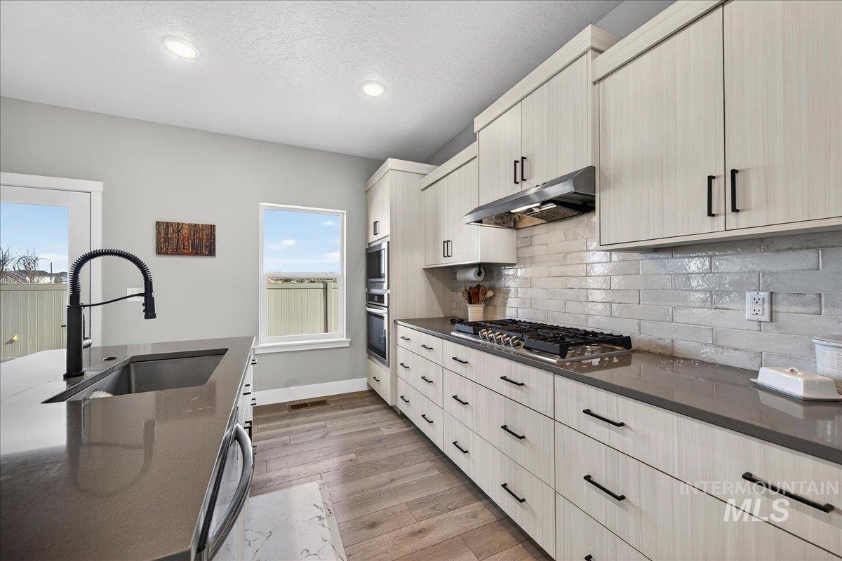6025 S Catria Pl Property Photo 10