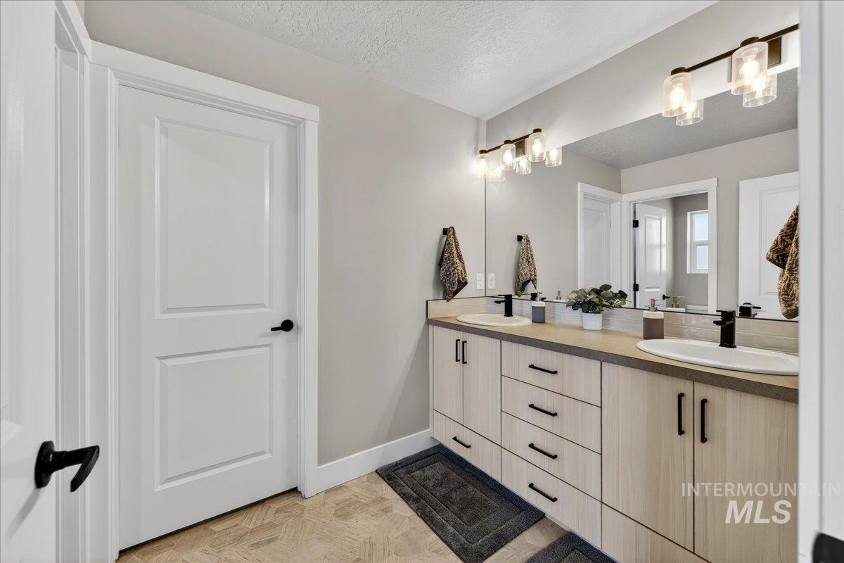 6025 S Catria Pl Property Photo 21