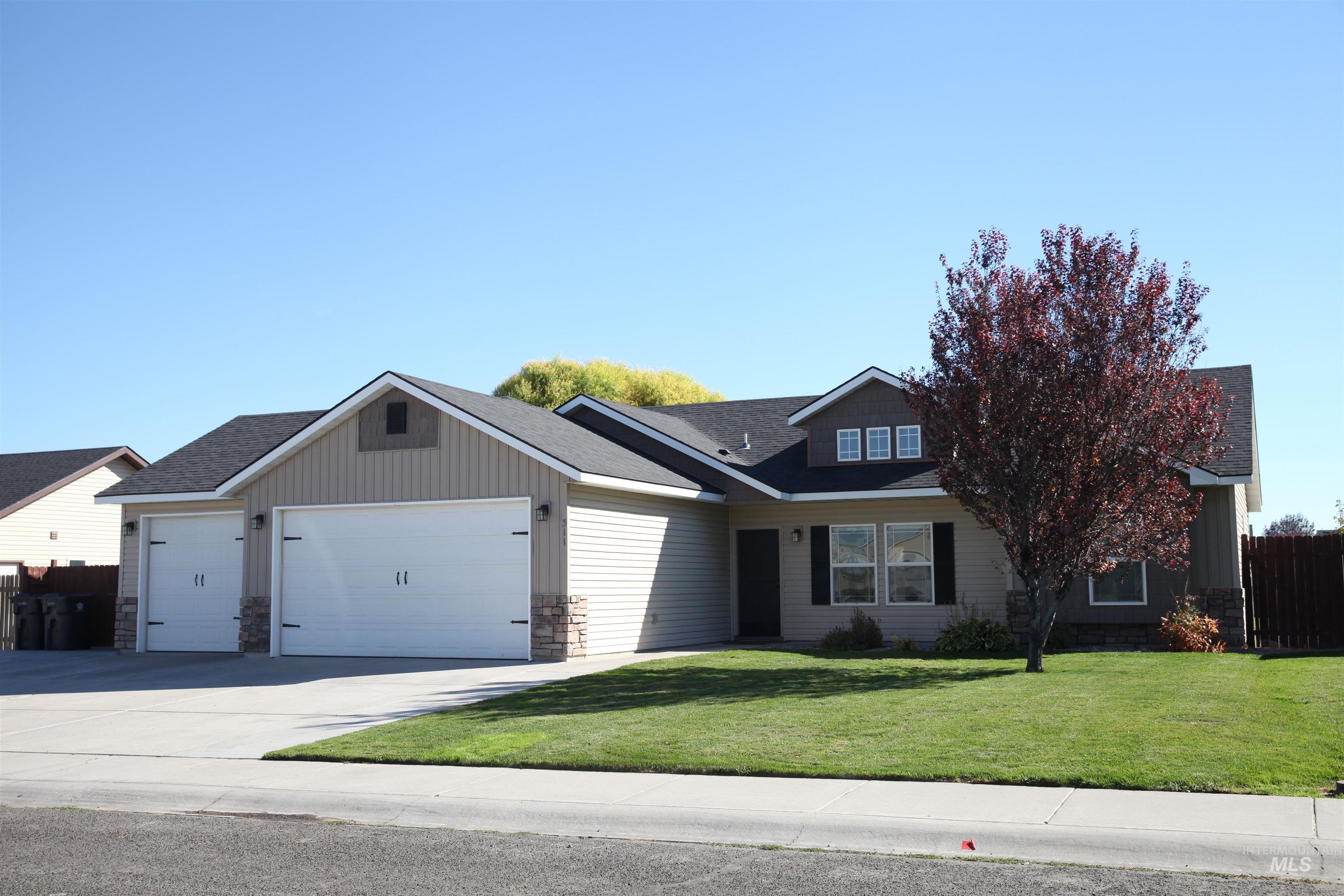 311 Cayuse Creek Dr. Property Photo 1