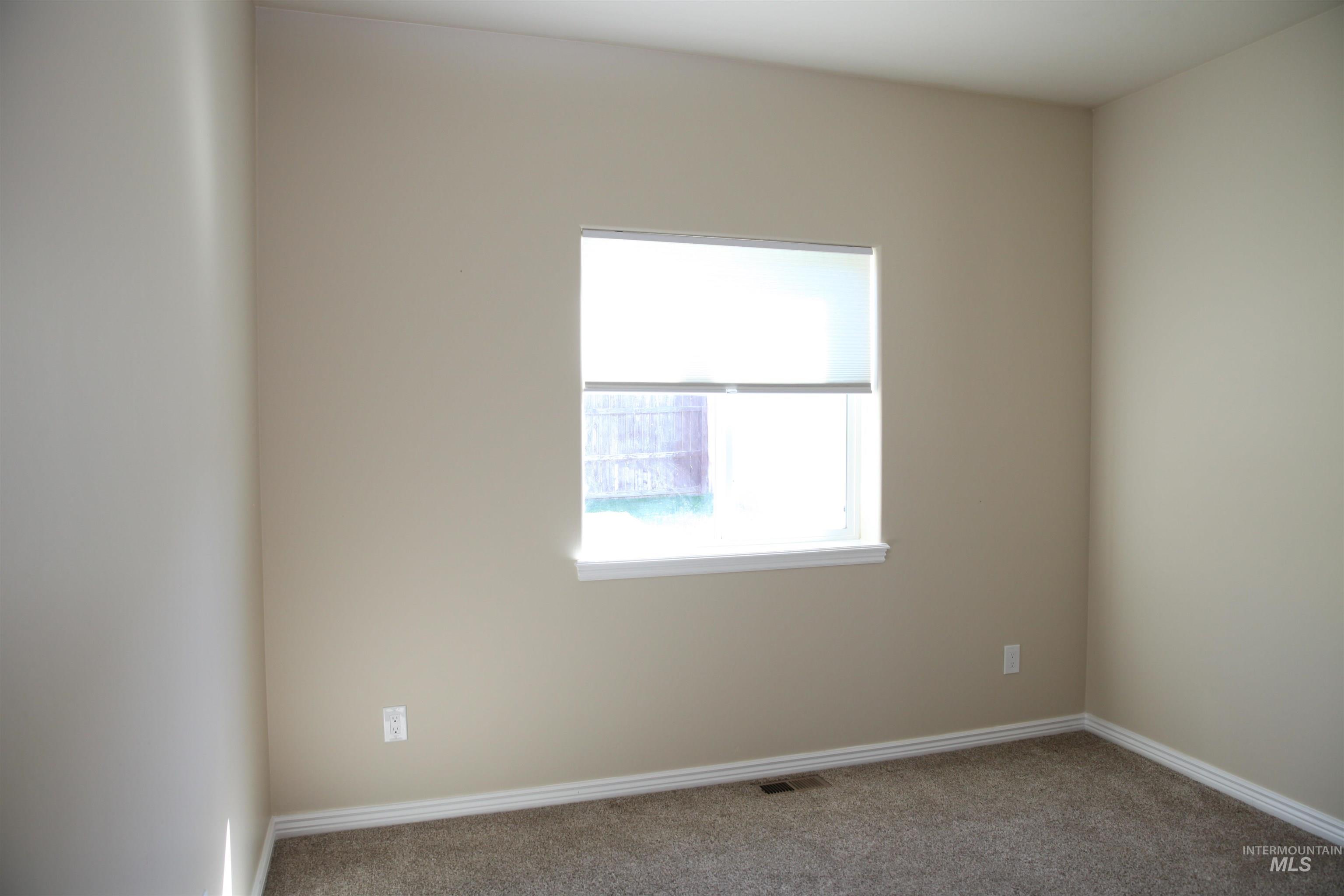 311 Cayuse Creek Dr. Property Photo 8