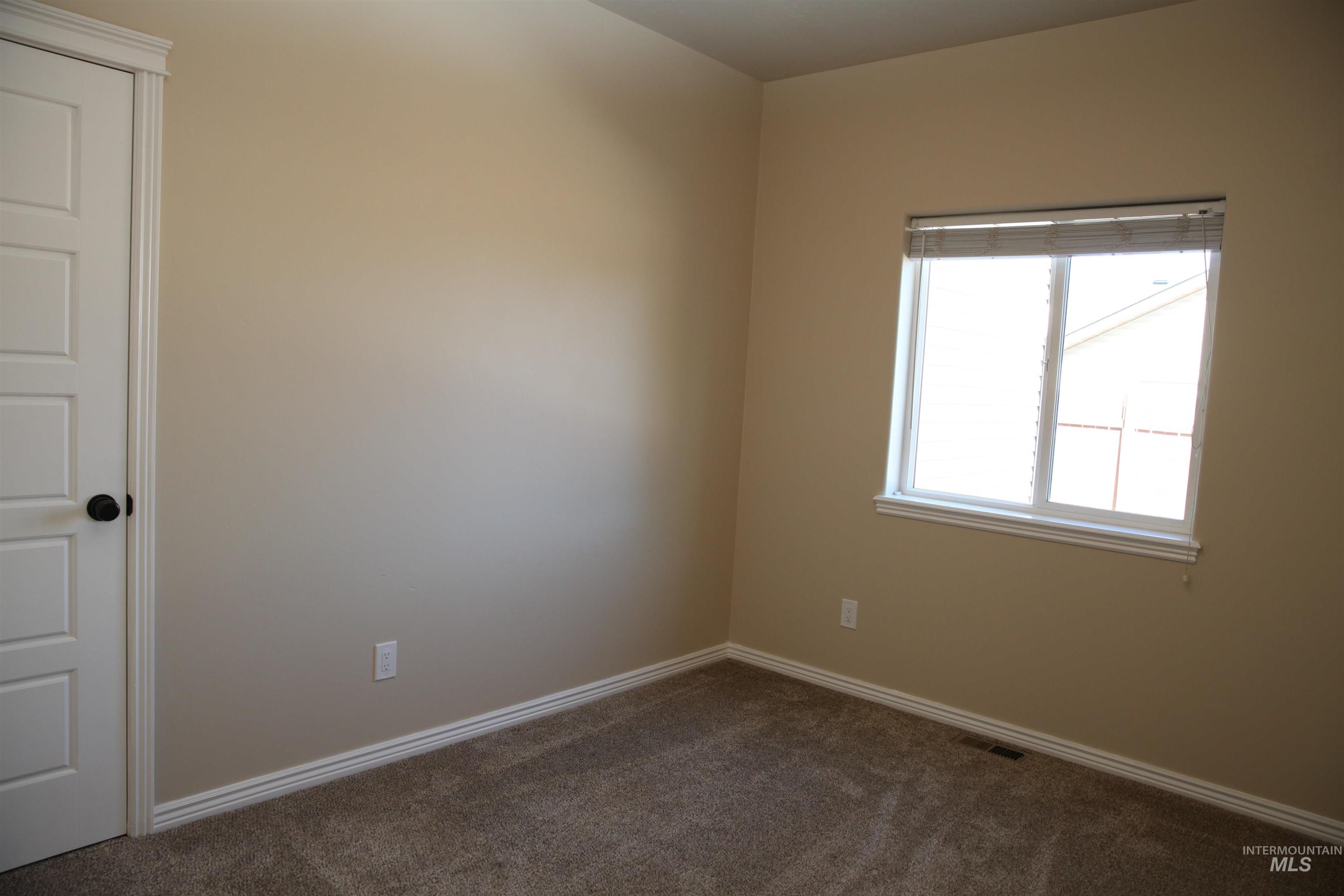 311 Cayuse Creek Dr. Property Photo 11