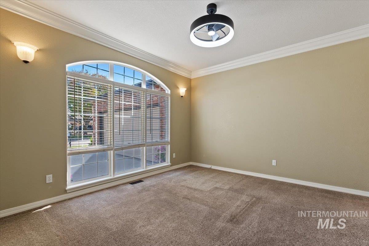2083 S Trapper Cove Ave Property Photo 13