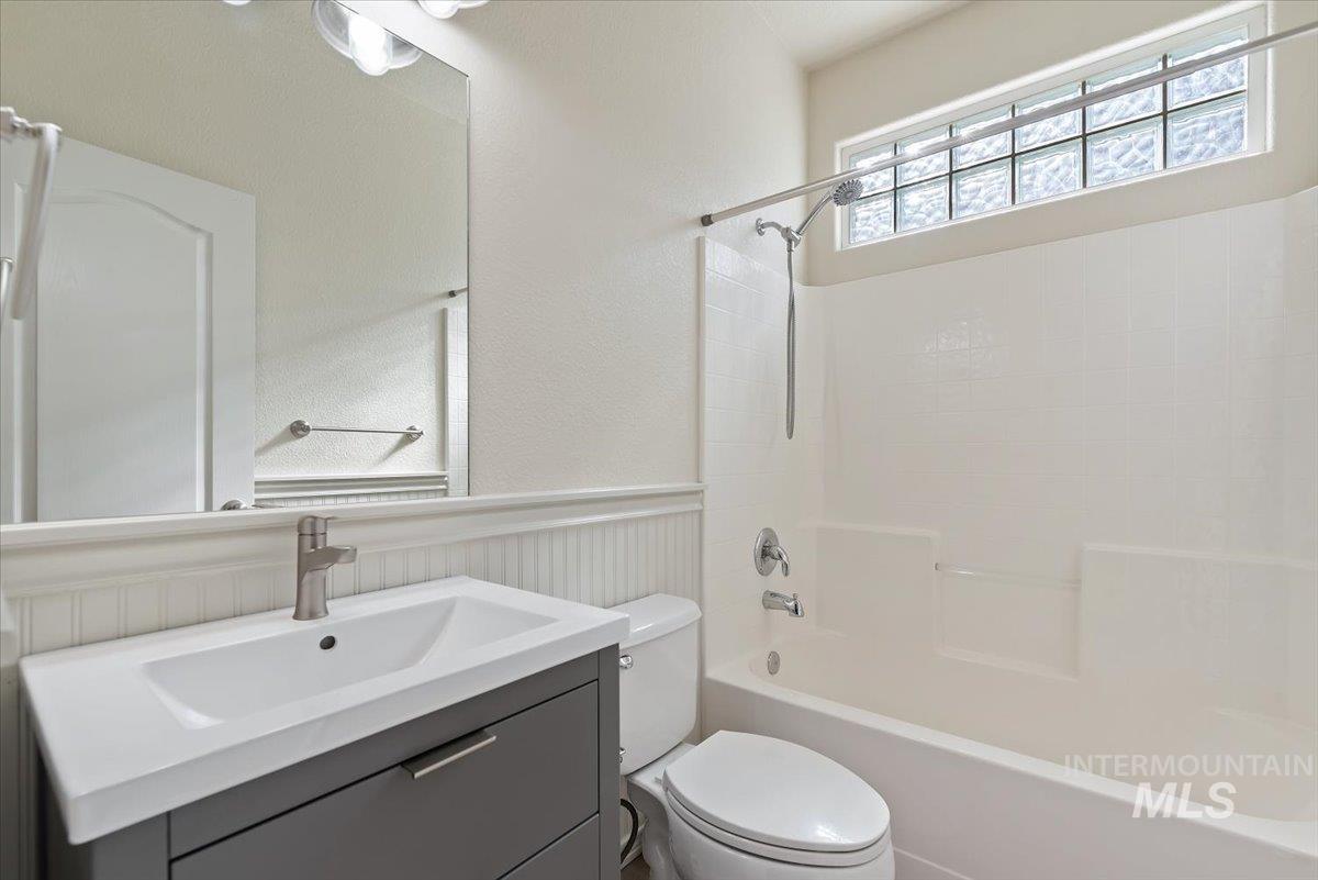 2083 S Trapper Cove Ave Property Photo 19