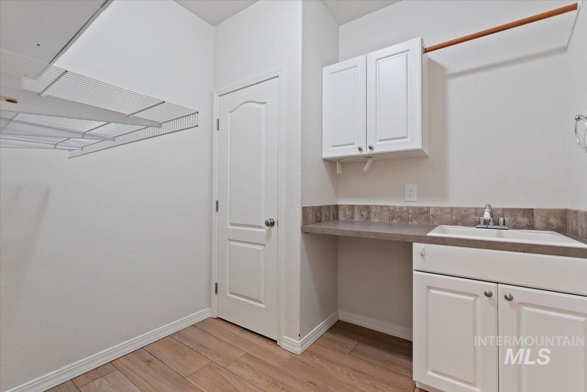 2083 S Trapper Cove Ave Property Photo 20