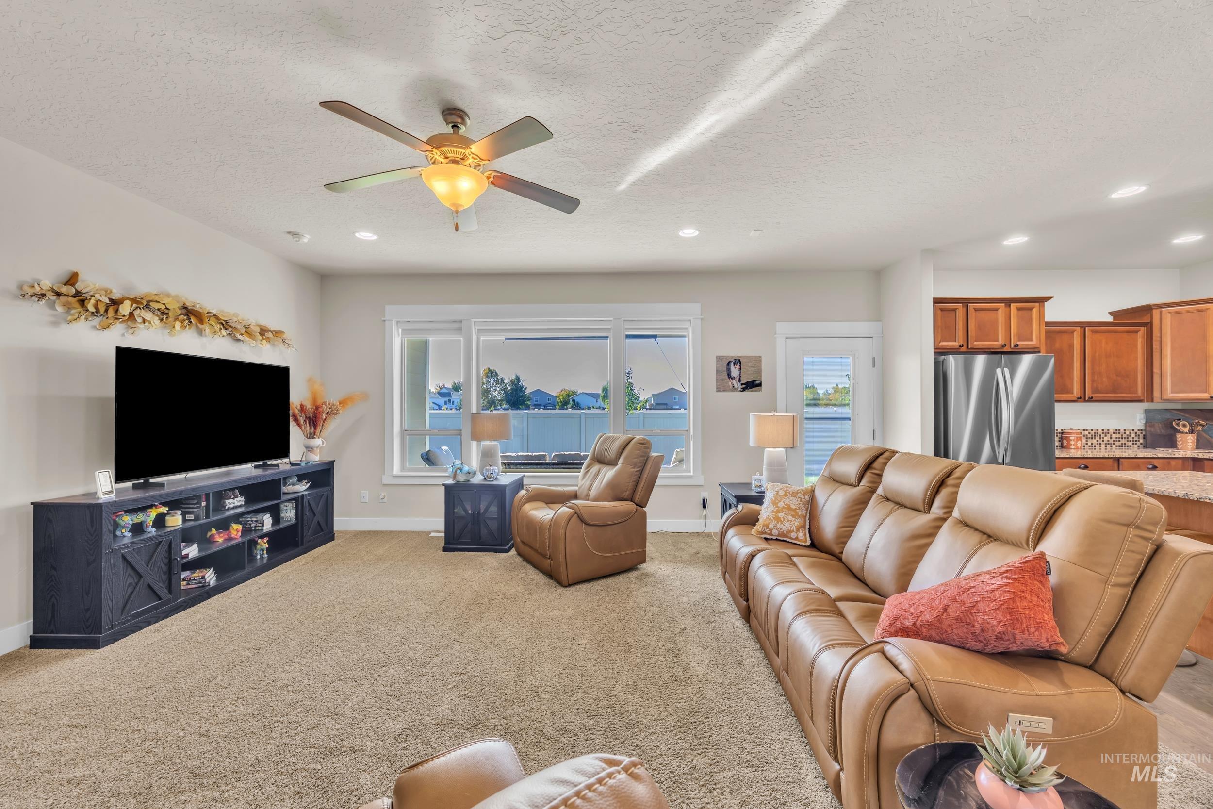 367 N Magnolia Pl Property Photo 7