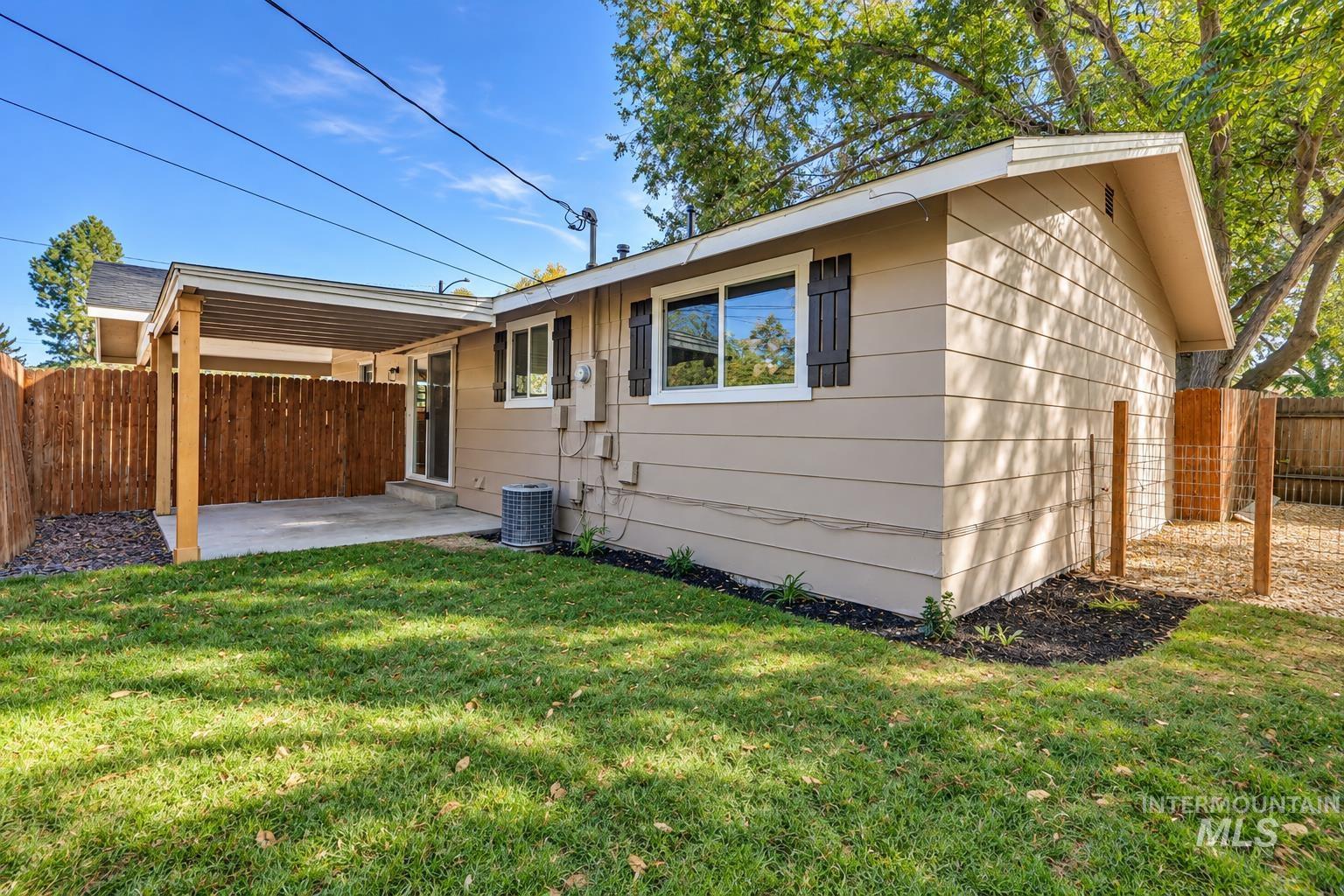3215 W Alpine Street Property Photo 32