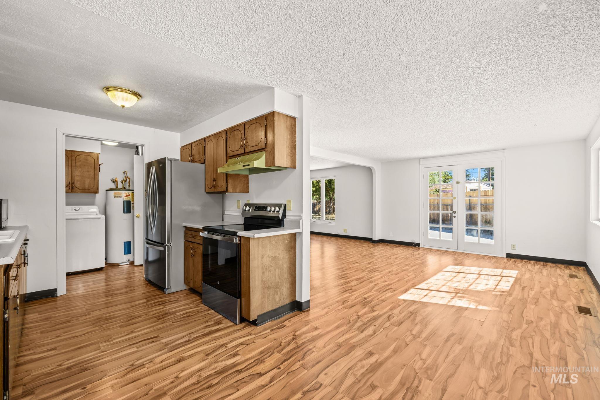 2440 S Virginia Property Photo 11