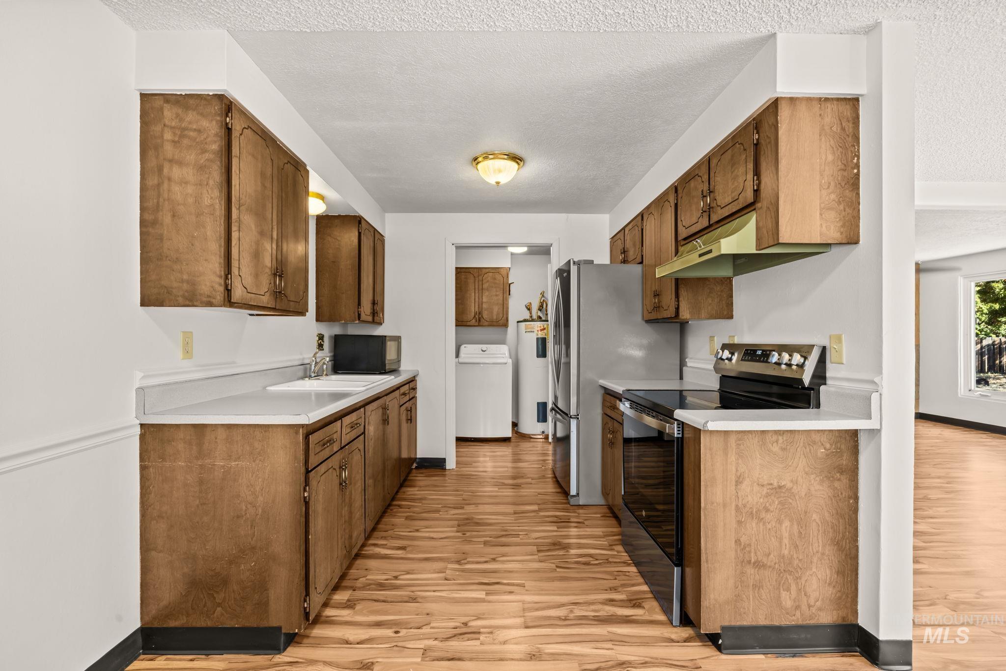 2440 S Virginia Property Photo 12
