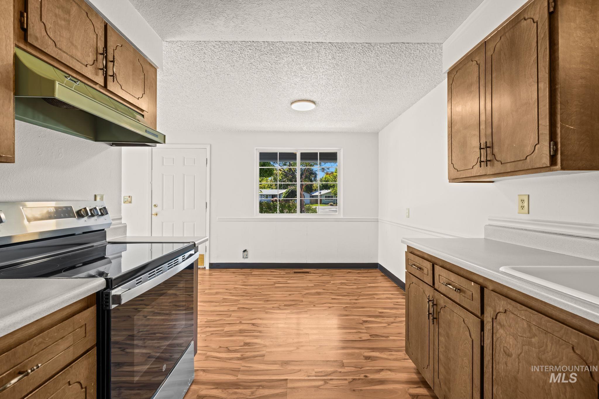 2440 S Virginia Property Photo 15