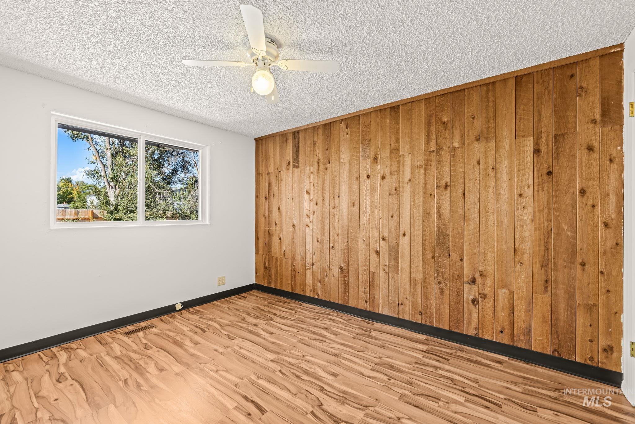 2440 S Virginia Property Photo 16