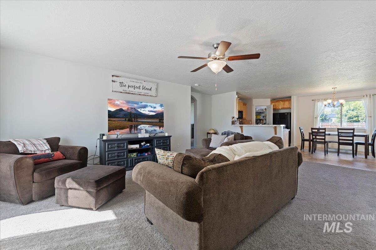 1064 Homestead Property Photo 5