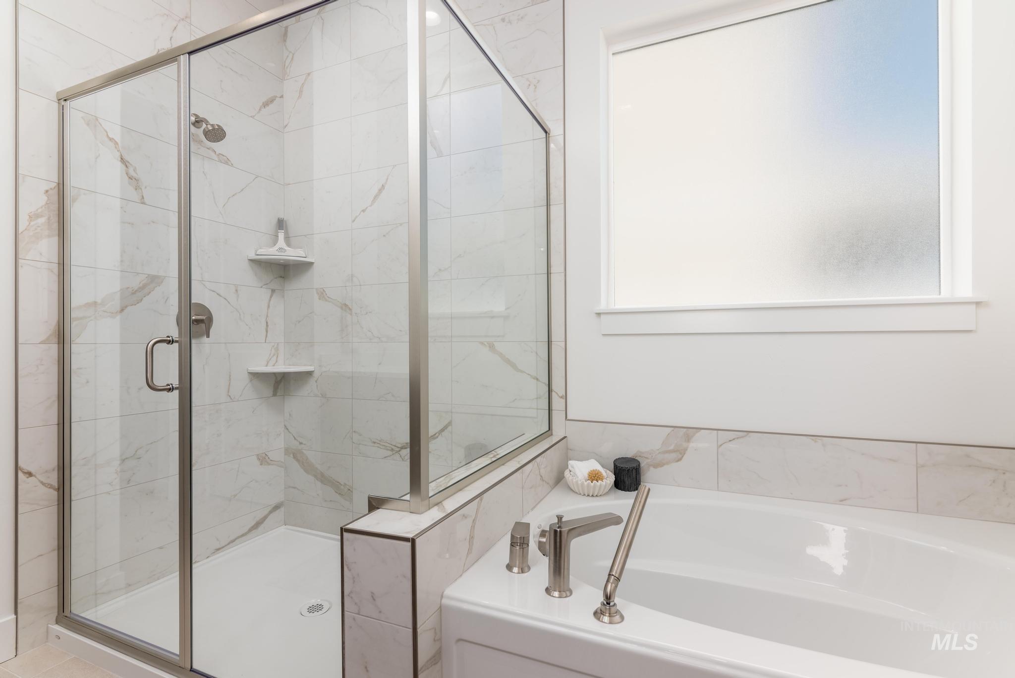 2310 N Asturian Ave Property Photo 12