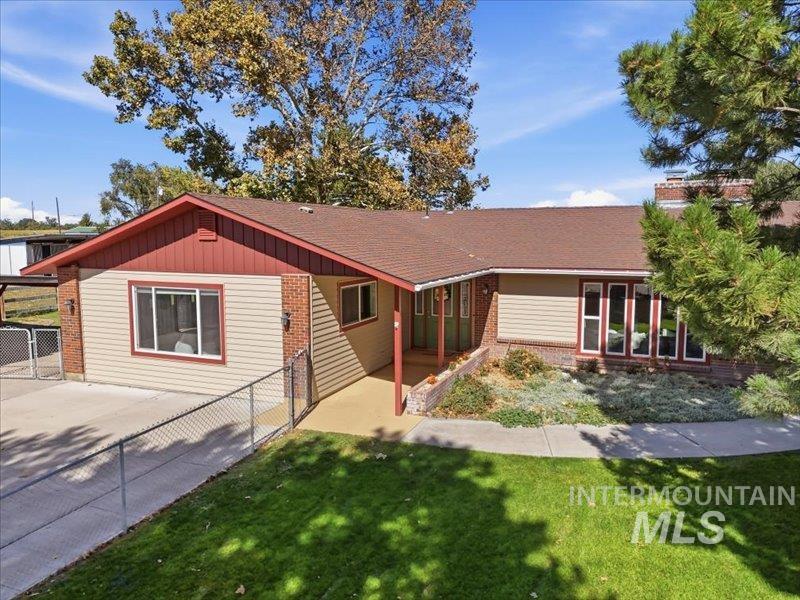 13430 Dunn Dr Property Photo 2