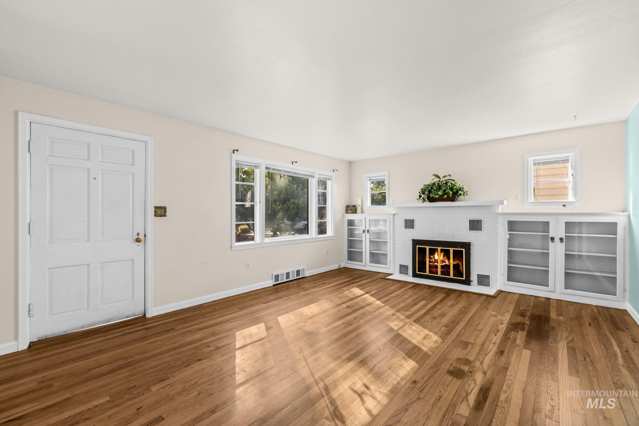 1717 S Manitou Property Photo 4