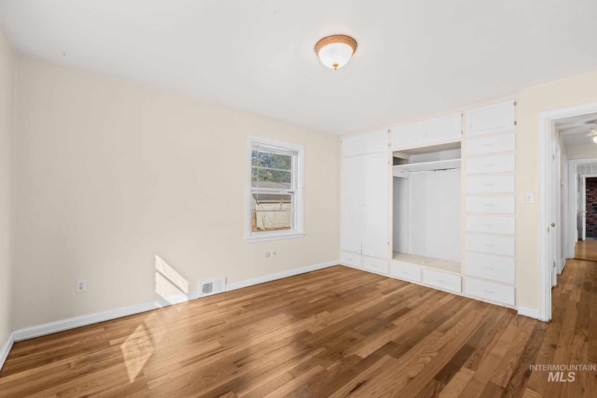 1717 S Manitou Property Photo 16