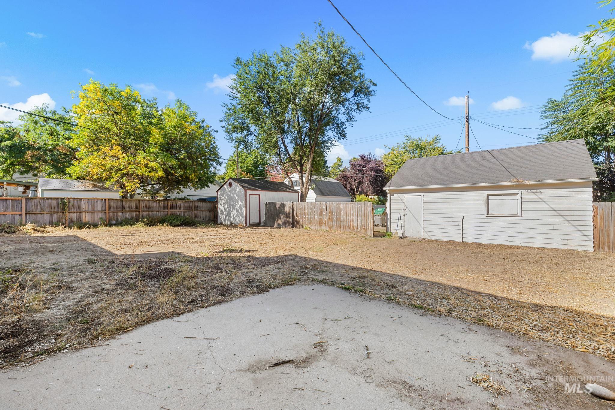 1717 S Manitou Property Photo 36