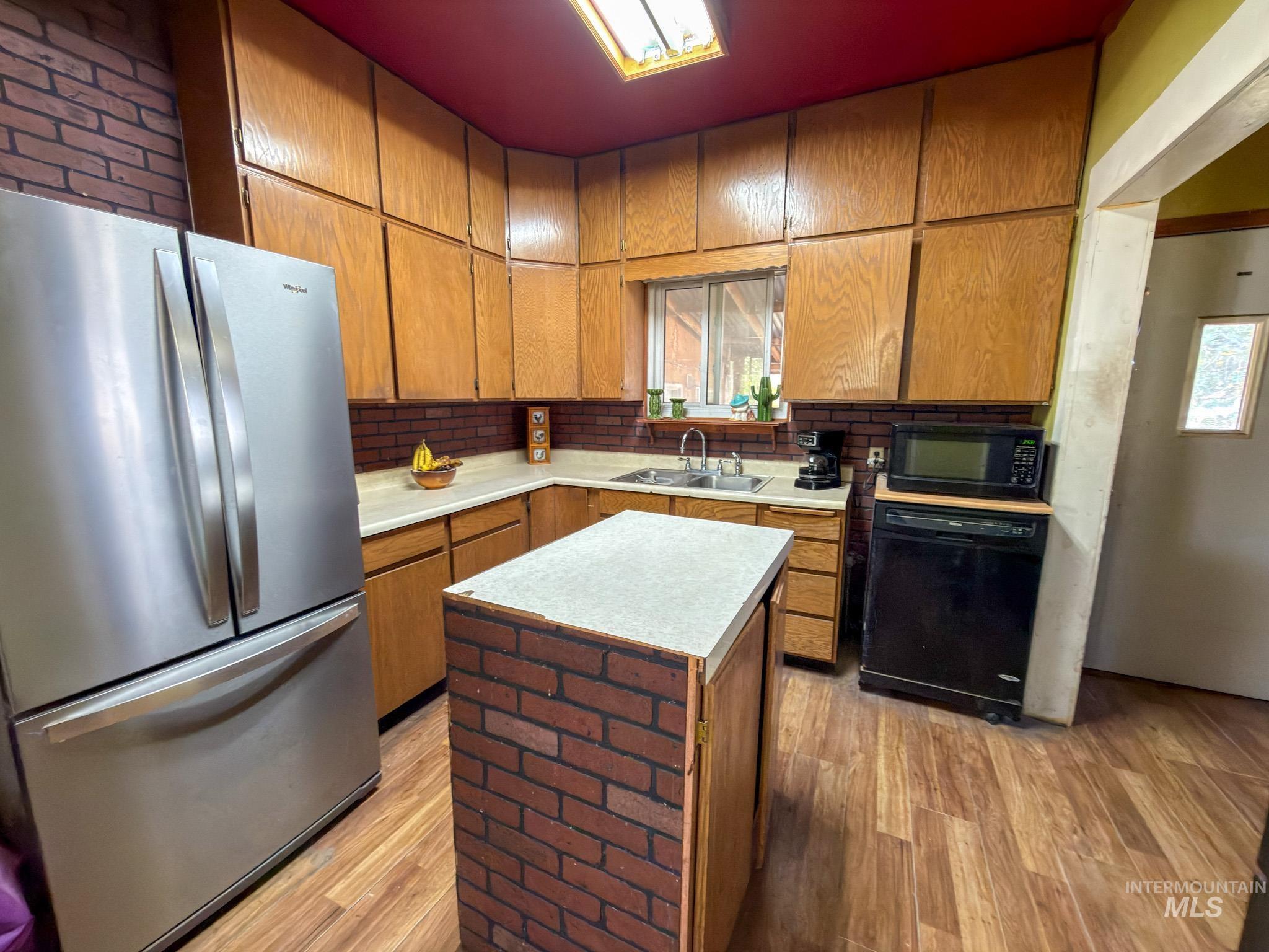 1318 Elba Ave Property Photo 4