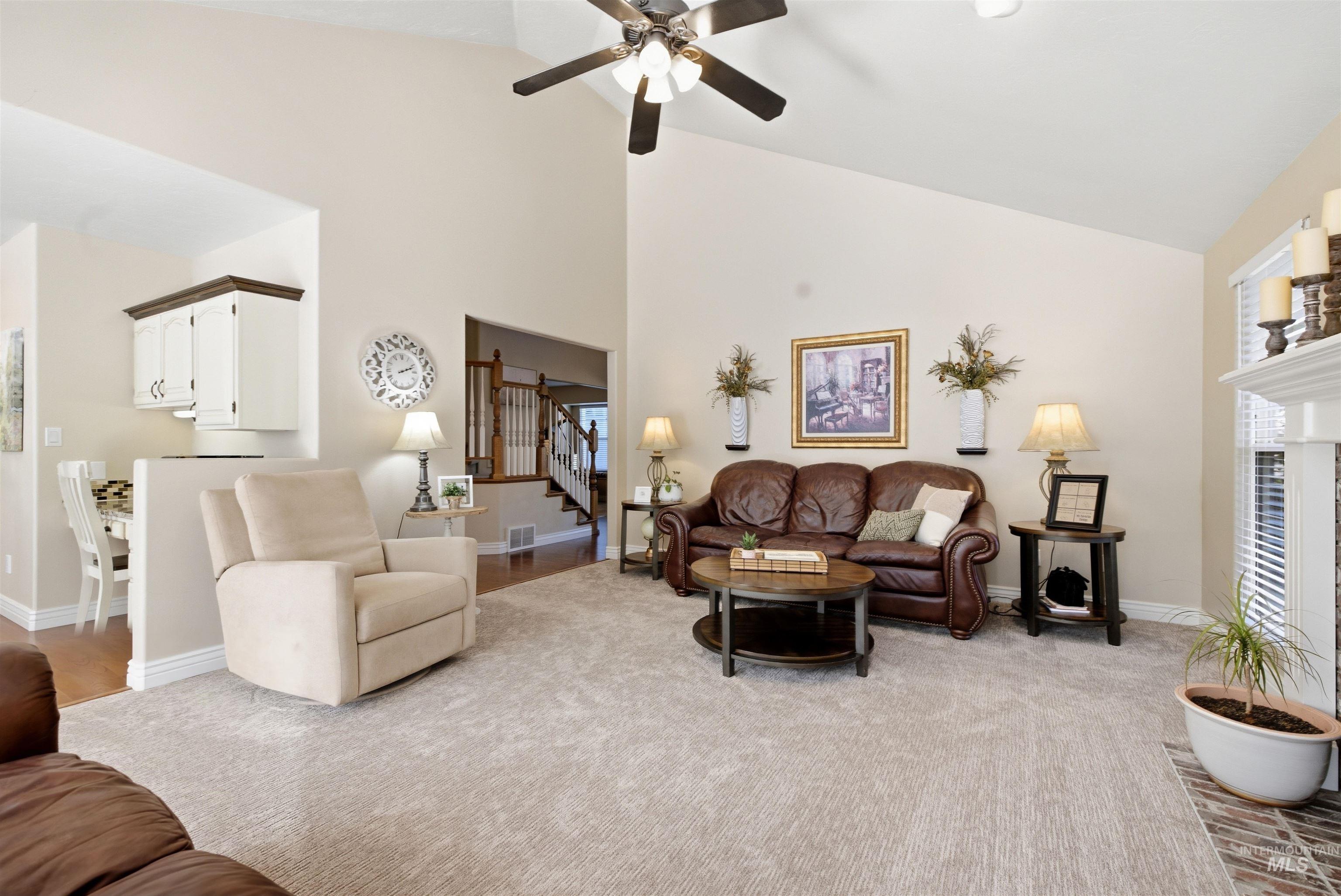 2028 Candleridge Dr Property Photo 14