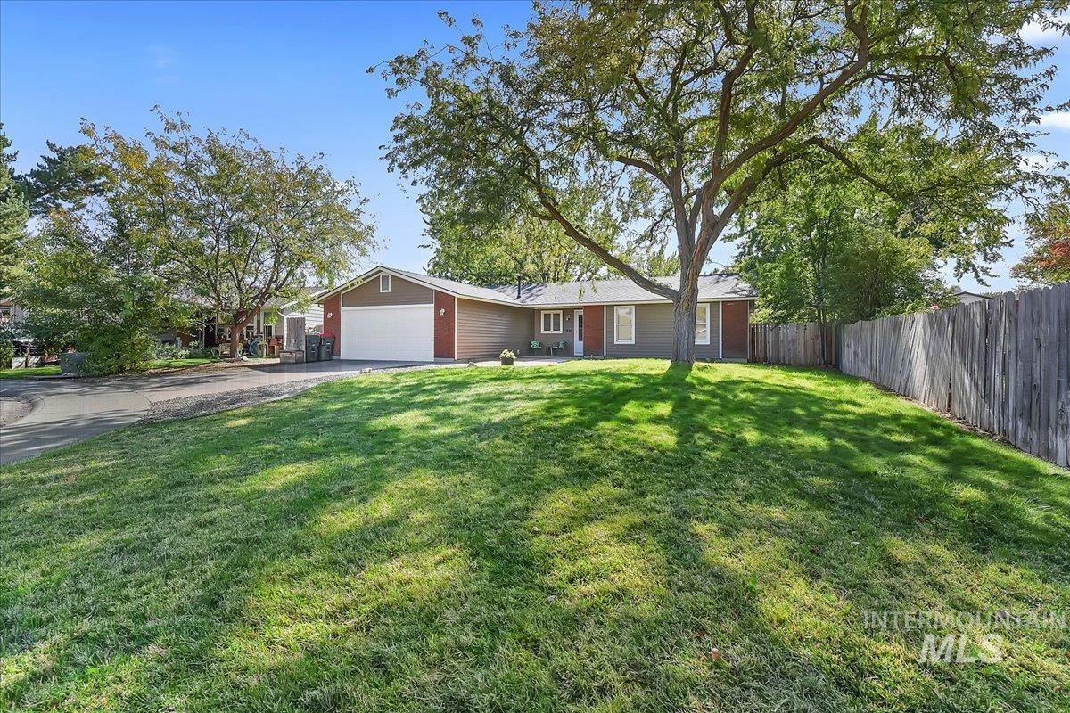 1820 N Kristen Way Property Photo 7