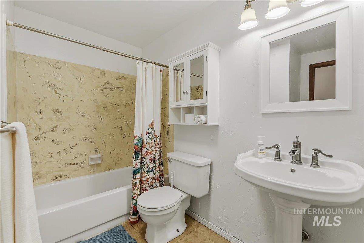 1820 N Kristen Way Property Photo 18