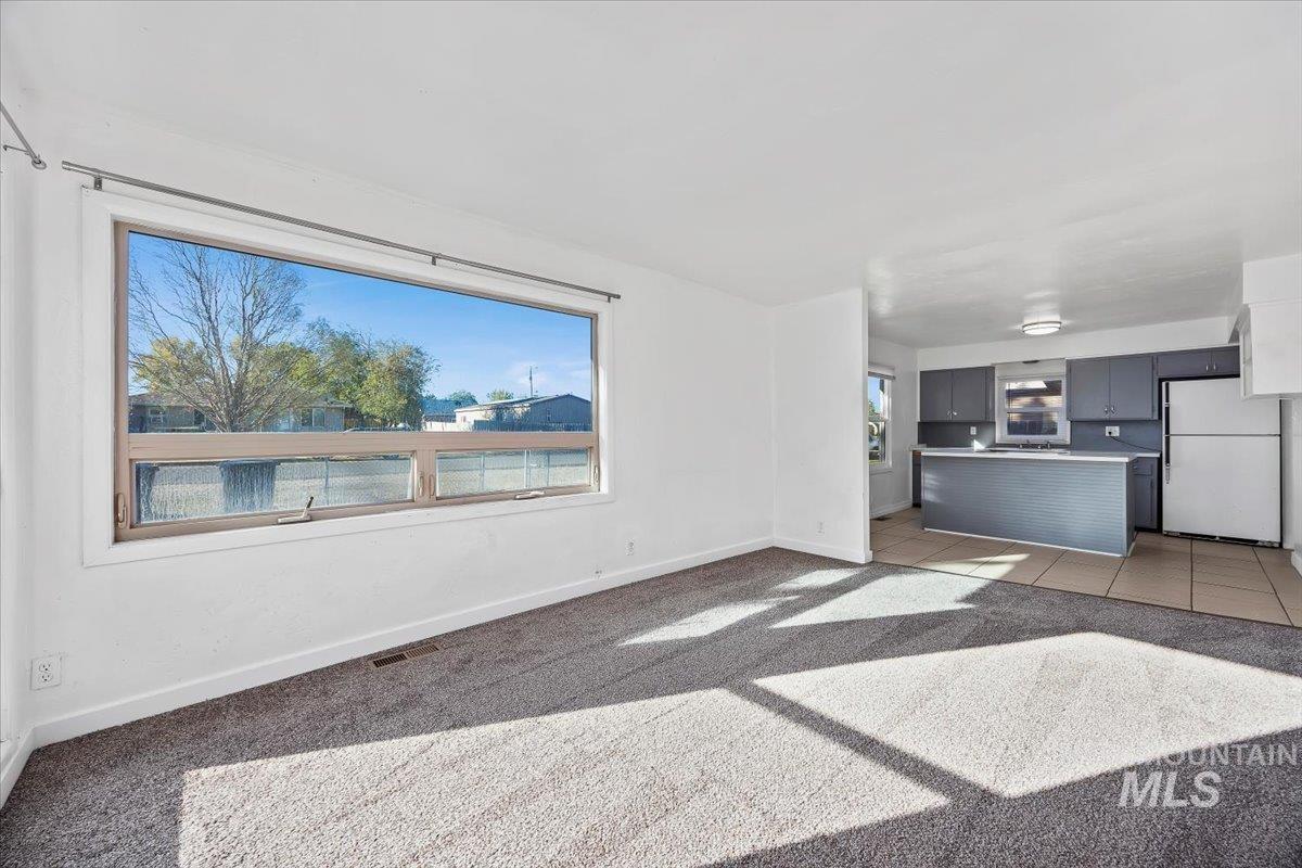 330 Monroe Street Property Photo 4