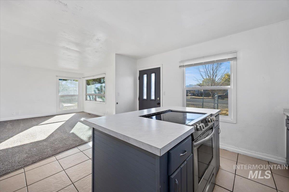 330 Monroe Street Property Photo 12