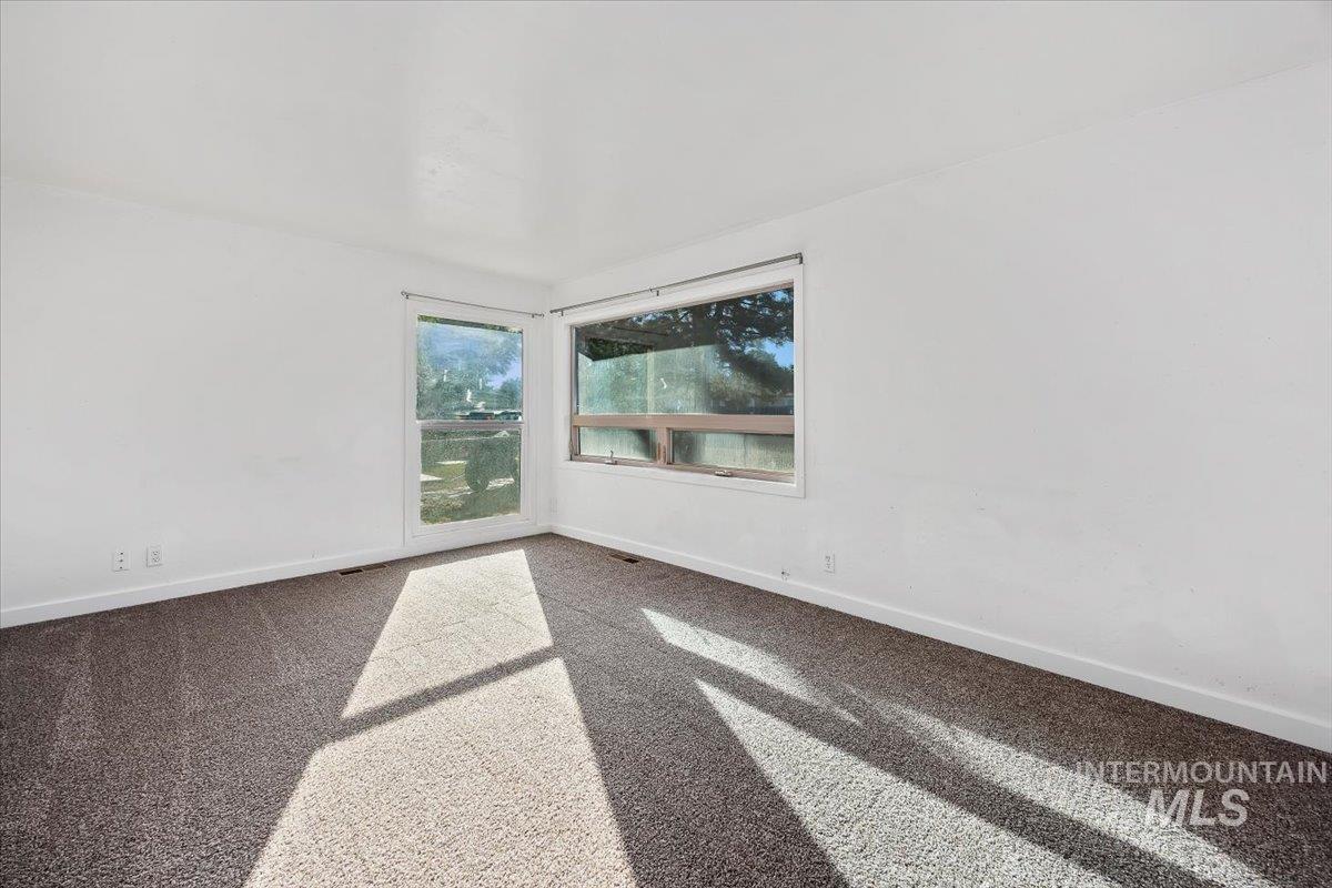 330 Monroe Street Property Photo 13